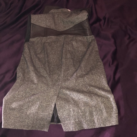 Dress - Picture 8 of 8